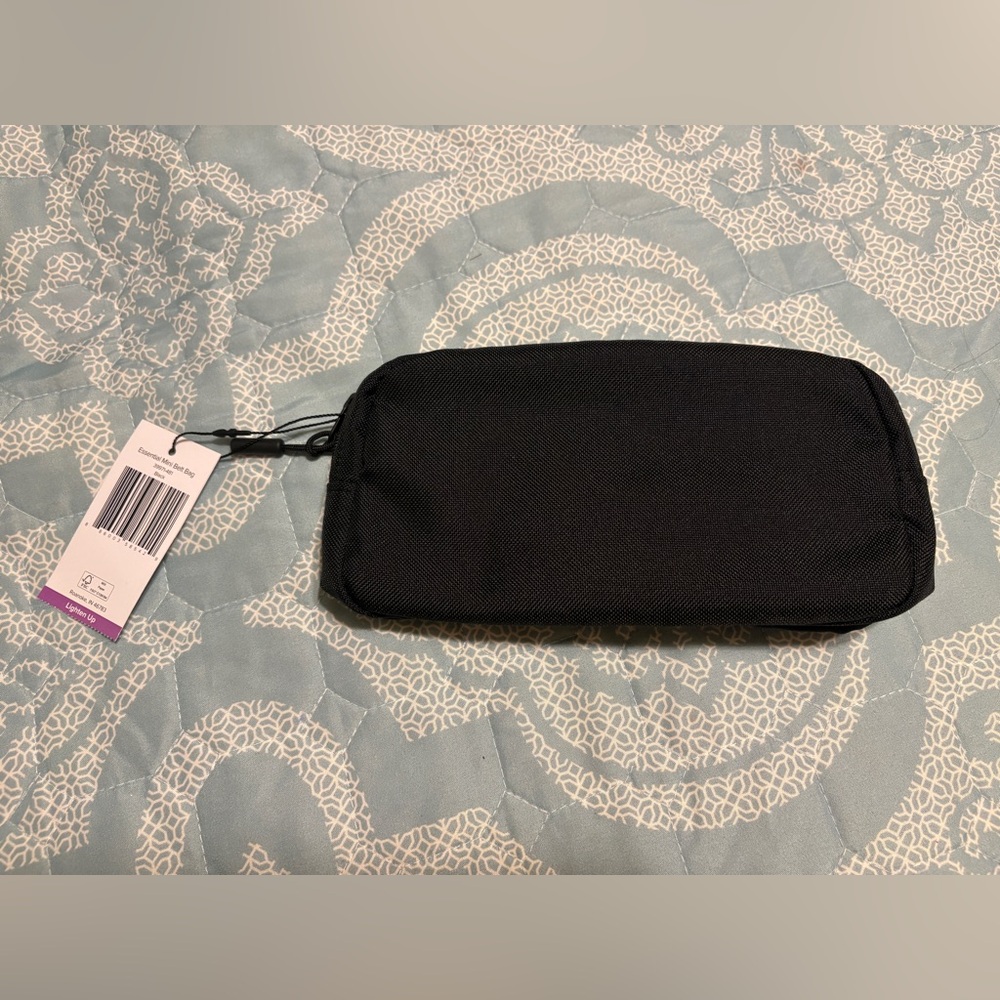 NEW Vera Bradley Black Small Belt Bag - Adjustable